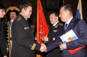 офіцери екіпажа олександра невского вступили в санкт петербурзький клуб підводників