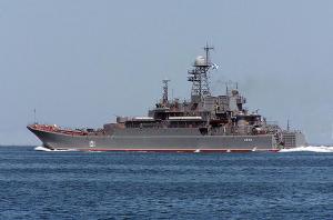 російський десантний корабель азов попрямував в тартус